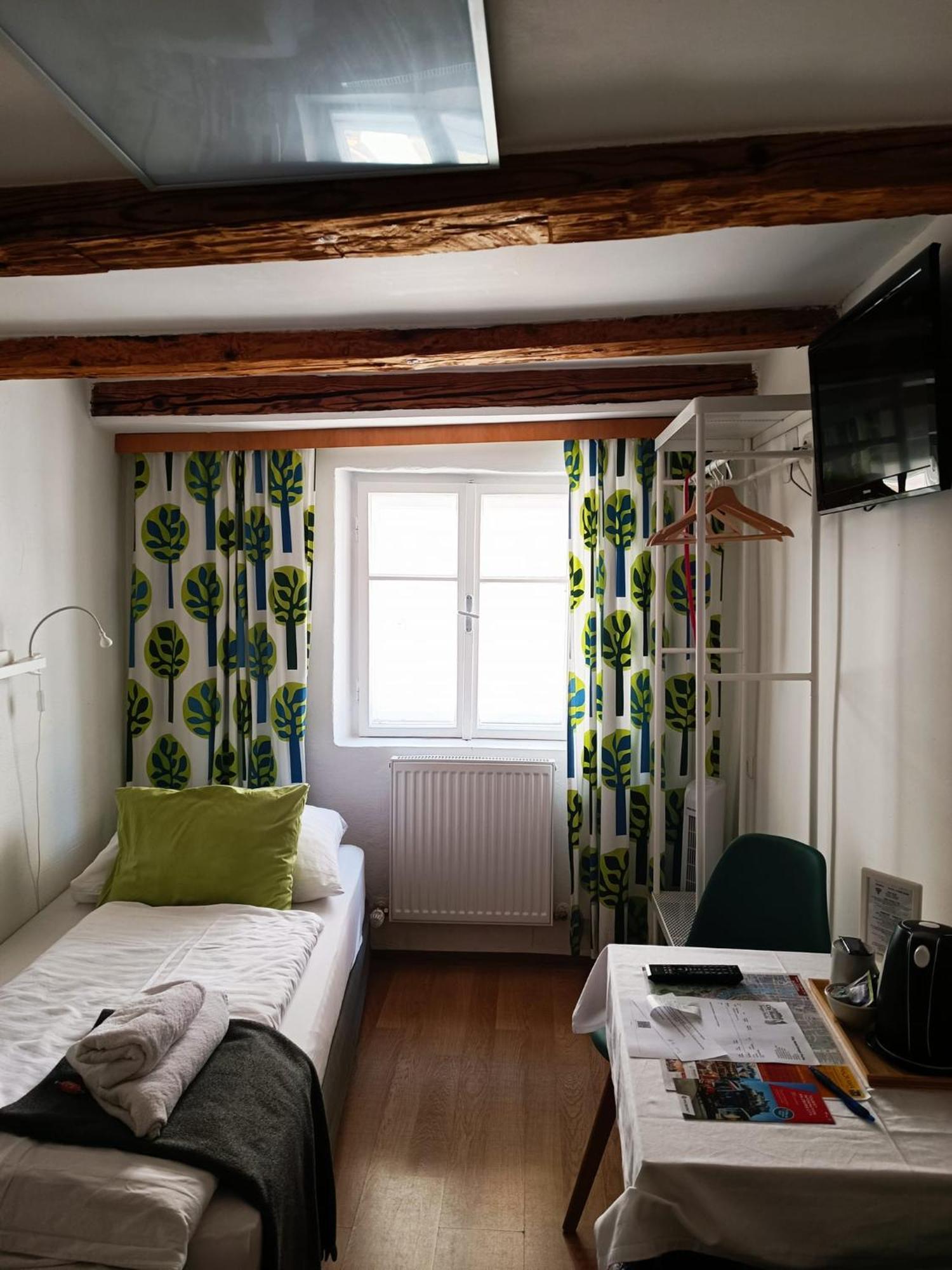 Cityhotel Junger Fuchs Salzburg Bagian luar foto